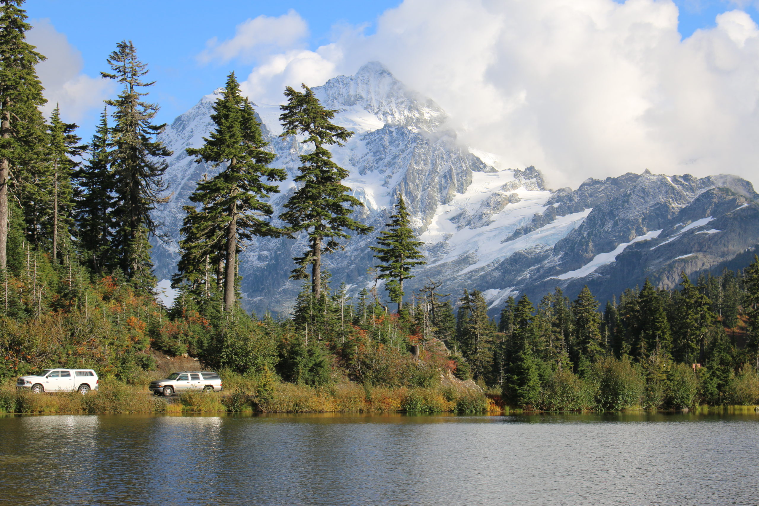 Picture Lake, Washington State, lake with pine trees and snow capped mountains